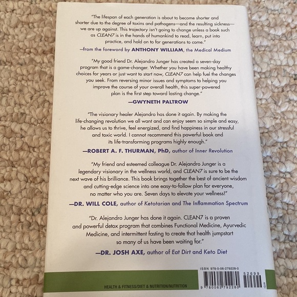 CLEAN 7 book - One-week breakthrough detox program - by Alejandro Junger - Picture 5 of 6
